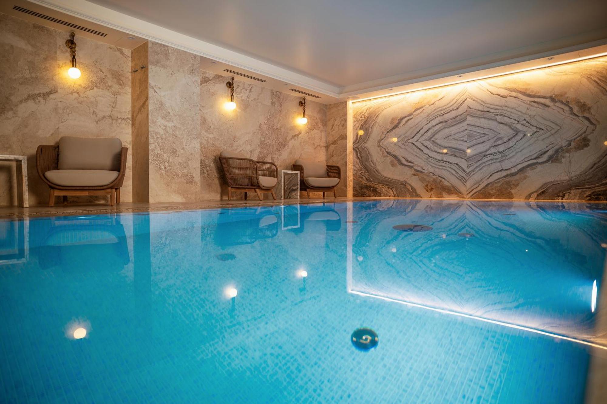 Nadiya Palace Ivano-Frankivsk Exteriér fotografie